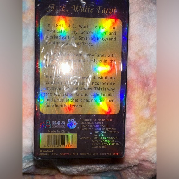 Tarot Cards - Holographic Quality New in Box Set - Picture 2 of 9